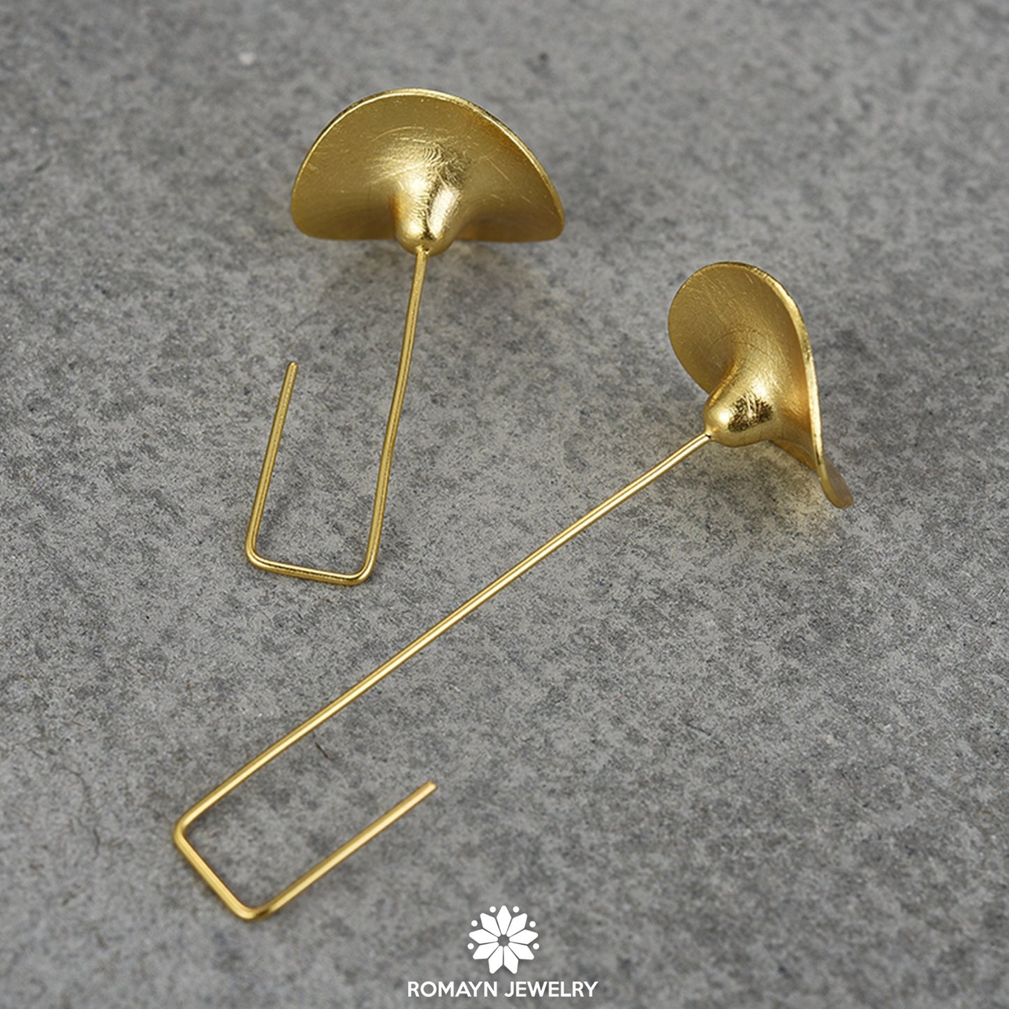 Straw Cap Design Earrings