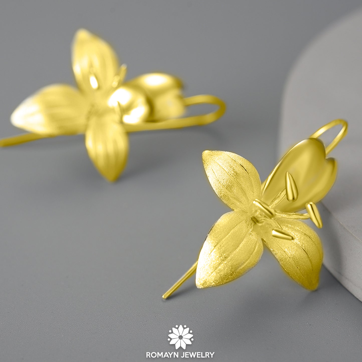 Lily Earrings