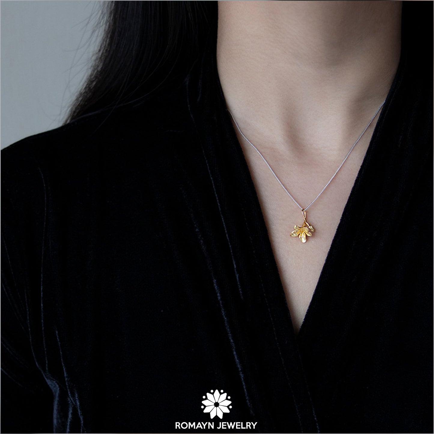 Freesia Flower Necklace