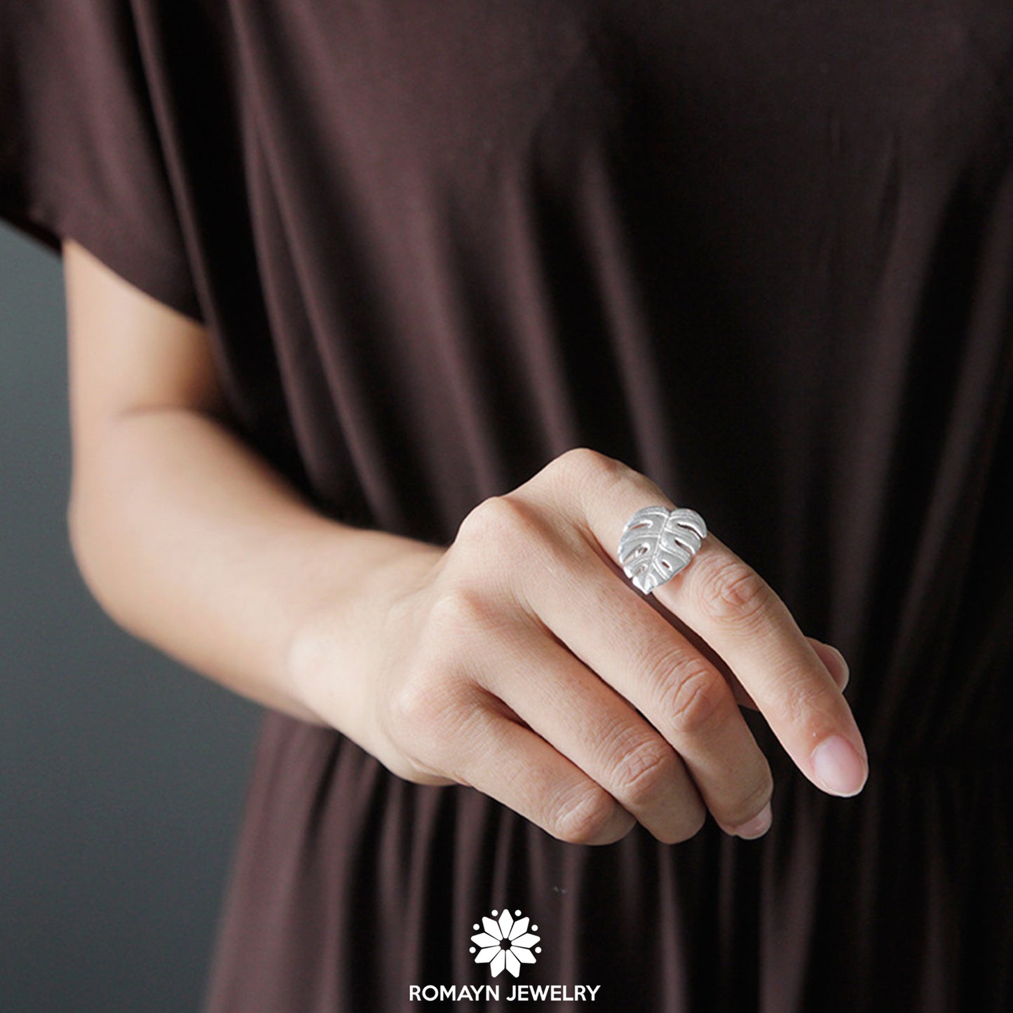 Monstera Leaf Ring