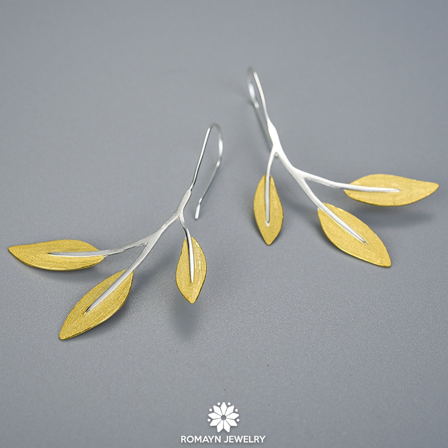 Minimalist Leaves Earrings