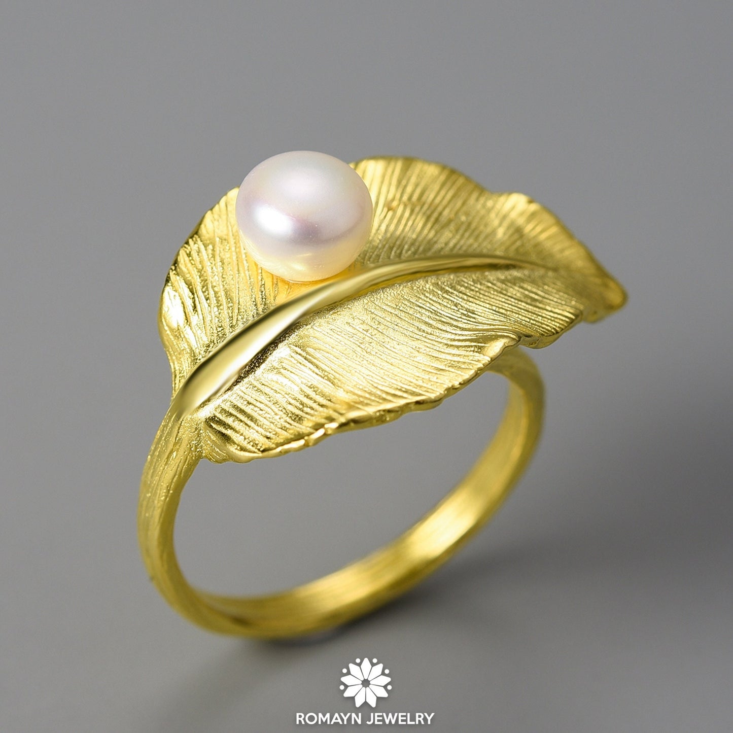 Water Drop on Leaf Ring