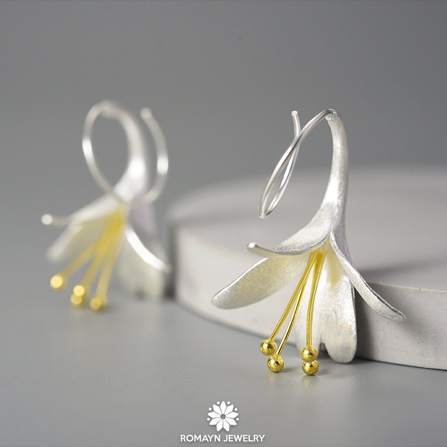 Trumpet Lily Earrings