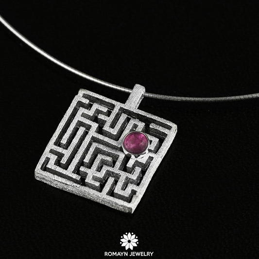 Maze Necklace